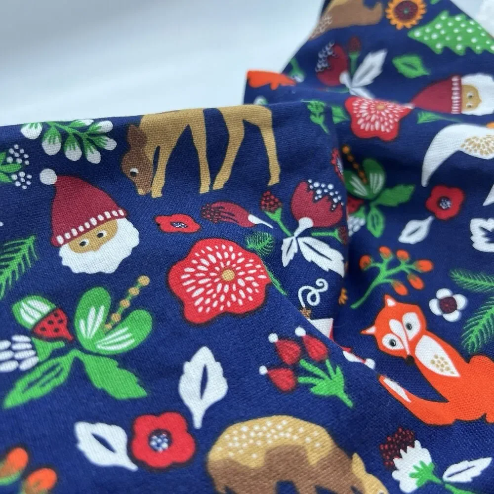 IKEA Vinter 2021 Kids OSFA Navy Holiday Print Christmas APRON 17938